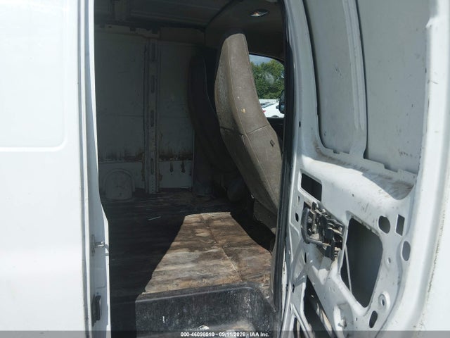 46098010 :رقم المزاد ، 1GCWGAFF8G1132130 vin ، 2016 Chevrolet Express 2500 Work Van مزاد بيع
