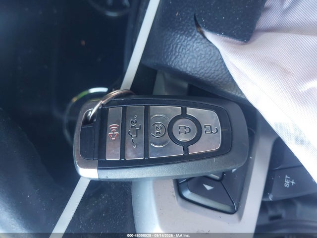 46098029 :رقم المزاد ، 1FTEW1E55KFD48181 vin ، 2019 Ford F-150 Lariat مزاد بيع