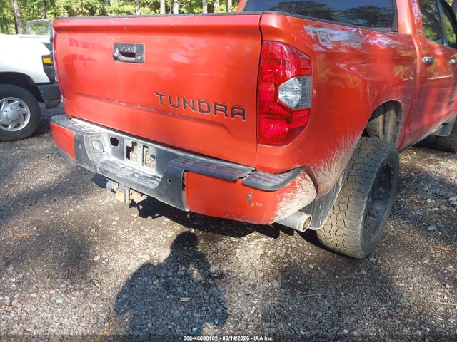 2017 Toyota Tundra Limited 5.7l V8 მანქანა იყიდება აუქციონზე, vin: 5TFHY5F19HX652949, აუქციონის ნომერი: 46098102