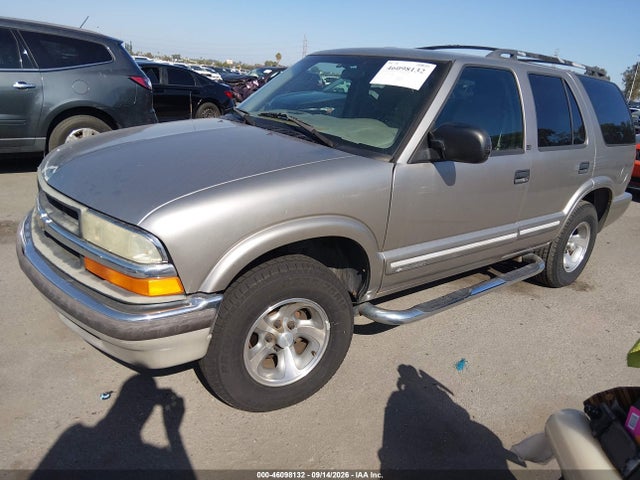 46098132 :رقم المزاد ، 1GNCS13W412163258 vin ، 2001 Chevrolet Blazer Ls مزاد بيع