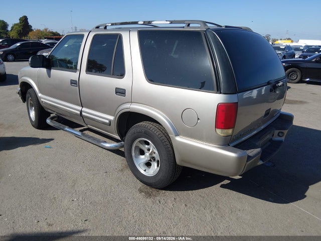 46098132 :رقم المزاد ، 1GNCS13W412163258 vin ، 2001 Chevrolet Blazer Ls مزاد بيع
