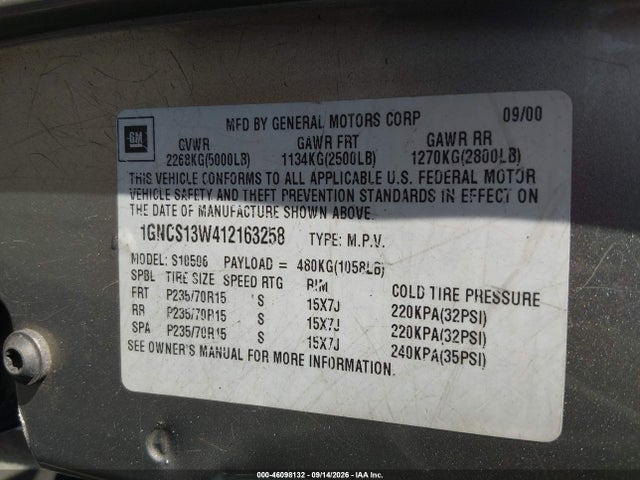46098132 :رقم المزاد ، 1GNCS13W412163258 vin ، 2001 Chevrolet Blazer Ls مزاد بيع