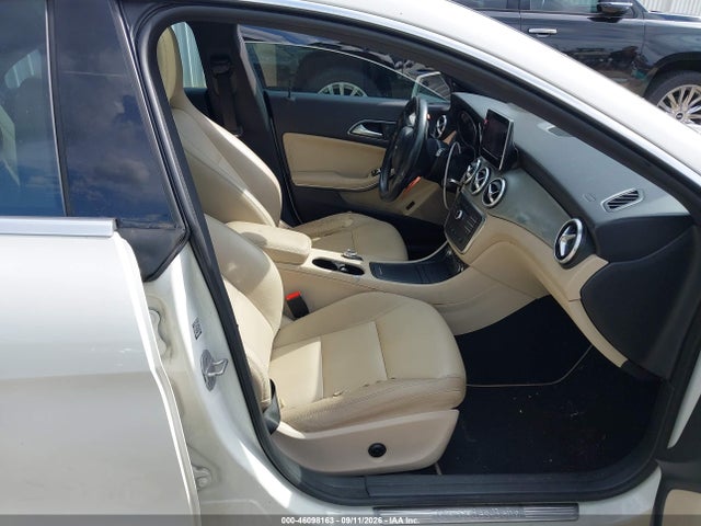 Aukcja sprzedaży 2015 Mercedes-benz Cla 250 4matic, vin: WDDSJ4GB2FN214784, numer aukcji: 46098163
