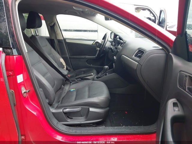 2011 Volkswagen Jetta 2.5l Sel მანქანა იყიდება აუქციონზე, vin: 3VWLX7AJ9BM394099, აუქციონის ნომერი: 46098186