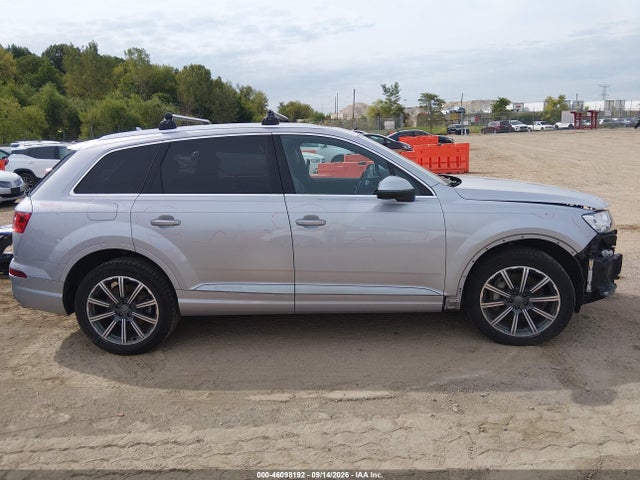 2017 Audi Q7 3.0t Premium მანქანა იყიდება აუქციონზე, vin: WA1LAAF78HD018586, აუქციონის ნომერი: 46098192