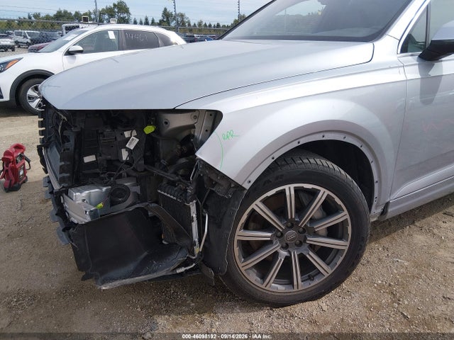 2017 Audi Q7 3.0t Premium მანქანა იყიდება აუქციონზე, vin: WA1LAAF78HD018586, აუქციონის ნომერი: 46098192