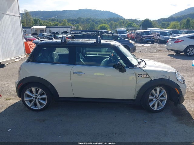 Продаж на аукціоні авто 2012 Mini Cooper S, vin: WMWSV3C57CTY29134, номер лоту: 46098198