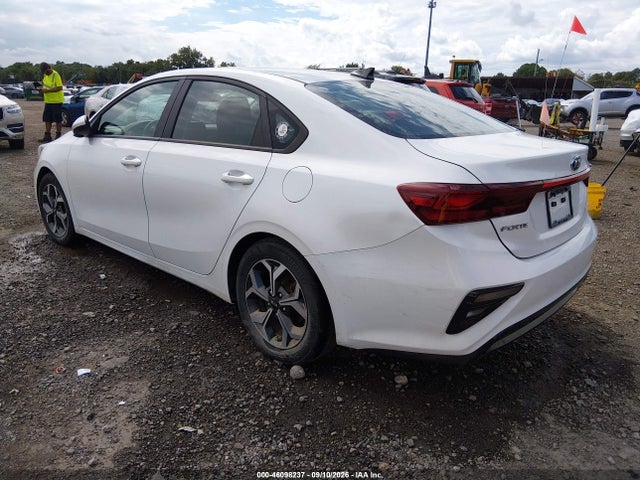 Продажа на аукционе авто 2021 Kia Forte Lxs, vin: 3KPF24AD3ME308810, номер лота: 46098237