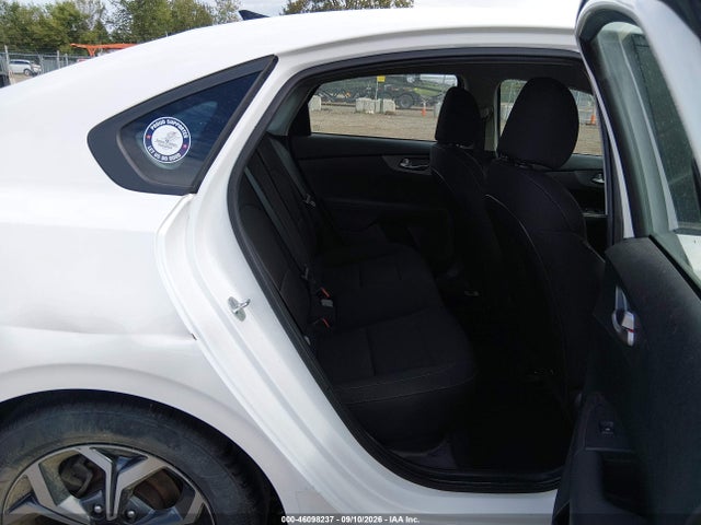 Продажа на аукционе авто 2021 Kia Forte Lxs, vin: 3KPF24AD3ME308810, номер лота: 46098237