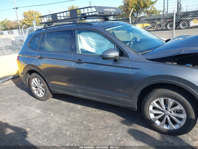 3VV0B7AX8KM111699 Volkswagen Tiguan 2.0t S