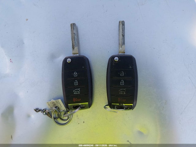 5XYPH4A52GG132853 KIA Sorento 3.3l Ex