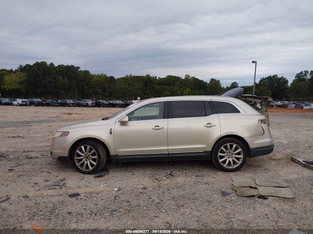 46098277 :رقم المزاد ، 2LMHJ5FR1ABJ20232 vin ، 2010 Lincoln Mkt مزاد بيع