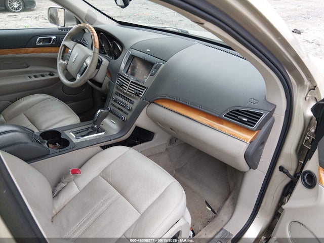 46098277 :رقم المزاد ، 2LMHJ5FR1ABJ20232 vin ، 2010 Lincoln Mkt مزاد بيع