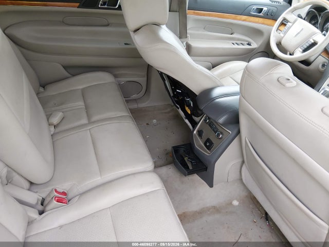 46098277 :رقم المزاد ، 2LMHJ5FR1ABJ20232 vin ، 2010 Lincoln Mkt مزاد بيع