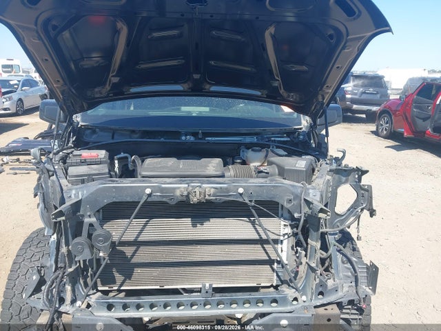 46098315 :رقم المزاد ، 1GCPYFED1MZ303604 vin ، 2021 Chevrolet Silverado 1500 4wd  Short Bed Lt Trail Boss مزاد بيع