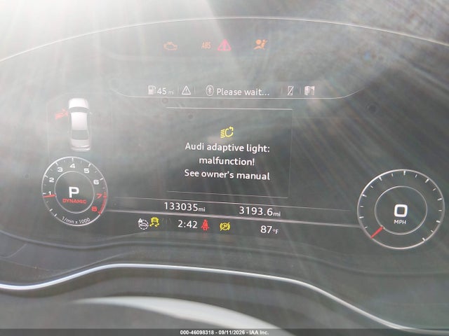 2017 Audi A4 2.0t Premium მანქანა იყიდება აუქციონზე, vin: WAUENAF46HN017565, აუქციონის ნომერი: 46098318