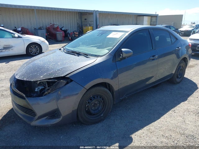 Toyota COROLLA L 2017 5YFBURHE5HP662241 Image 2