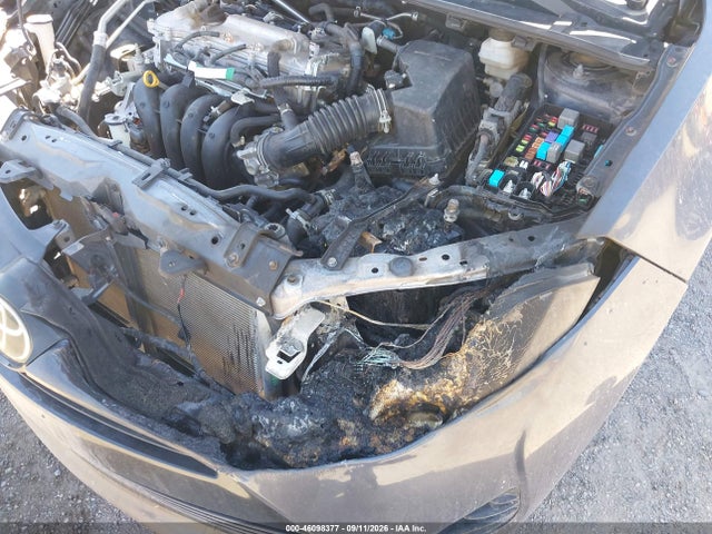 Toyota COROLLA L 2017 5YFBURHE5HP662241 Image 6