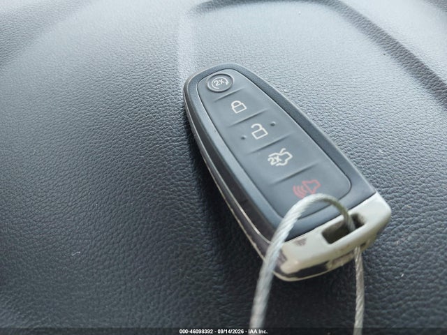 2014 Ford Escape Titanium მანქანა იყიდება აუქციონზე, vin: 1FMCU0J95EUA94693, აუქციონის ნომერი: 46098392