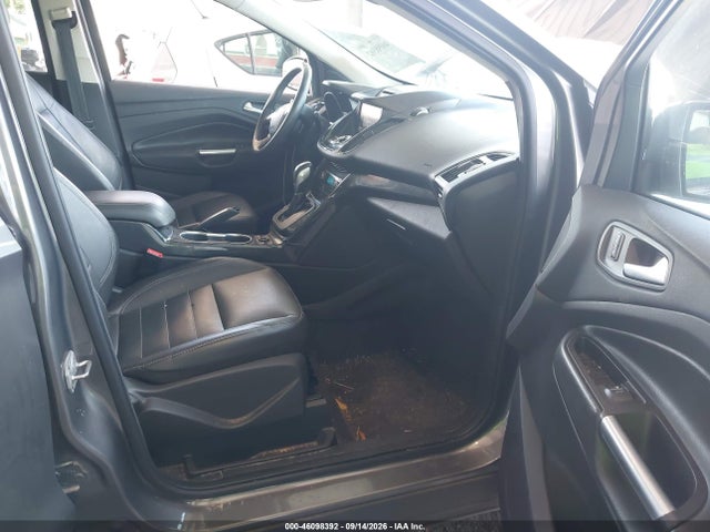 2014 Ford Escape Titanium მანქანა იყიდება აუქციონზე, vin: 1FMCU0J95EUA94693, აუქციონის ნომერი: 46098392
