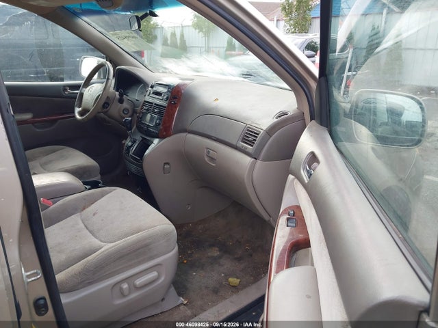 Продажа на аукционе авто 2005 Toyota Sienna Xle, vin: 5TDZA22C25S288471, номер лота: 46098425