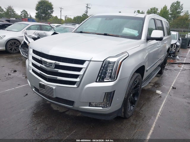2018 Cadillac Escalade Esv Luxury მანქანა იყიდება აუქციონზე, vin: 1GYS4HKJ1JR190500, აუქციონის ნომერი: 46098444