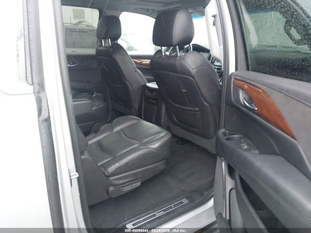 2018 Cadillac Escalade Esv Luxury მანქანა იყიდება აუქციონზე, vin: 1GYS4HKJ1JR190500, აუქციონის ნომერი: 46098444
