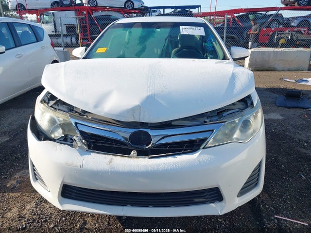 2013 Toyota Camry Le მანქანა იყიდება აუქციონზე, vin: 4T4BF1FK1DR334608, აუქციონის ნომერი: 46098456