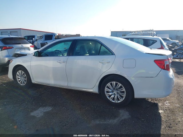 2013 Toyota Camry Le მანქანა იყიდება აუქციონზე, vin: 4T4BF1FK1DR334608, აუქციონის ნომერი: 46098456