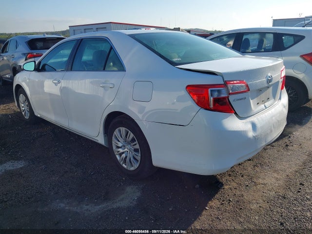 2013 Toyota Camry Le მანქანა იყიდება აუქციონზე, vin: 4T4BF1FK1DR334608, აუქციონის ნომერი: 46098456