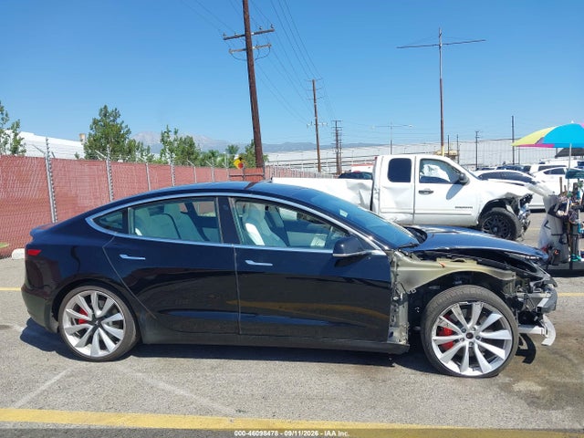 Продажа на аукционе авто 2019 Tesla Model 3 Long Range/performance, vin: 5YJ3E1EB3KF368143, номер лота: 46098478