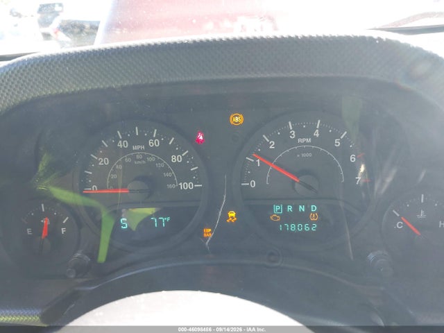 2008 Jeep Wrangler Unlimited X მანქანა იყიდება აუქციონზე, vin: 1J4GA39128L624492, აუქციონის ნომერი: 46098486