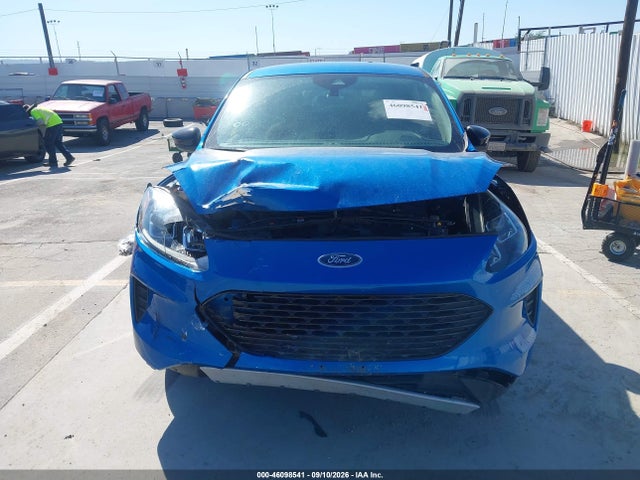 1FMCU0BZ3LUB42073 Ford Escape Se Sport Hybrid