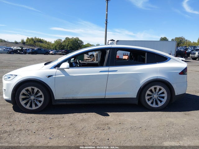 Tesla Model X 100d/75d/90d 2017 5YJXCDE28HF077199 Image 13