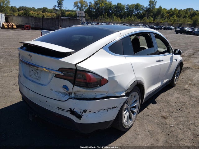 Tesla Model X 100d/75d/90d 2017 5YJXCDE28HF077199 Image 4