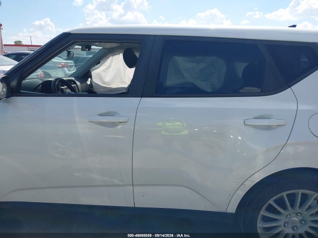 Продаж на аукціоні авто 2020 Kia Soul Lx, vin: KNDJ23AU2L7735768, номер лоту: 46098559