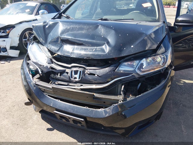 Продаж на аукціоні авто 2015 Honda Fit Ex/ex-l, vin: 3HGGK5H82FM750457, номер лоту: 46098563