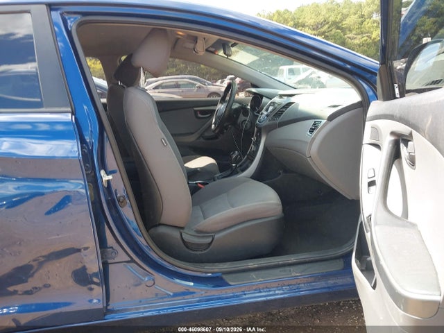 Продажа на аукционе авто 2016 Hyundai Elantra Se, vin: 5NPDH4AE7GH760595, номер лота: 46098607