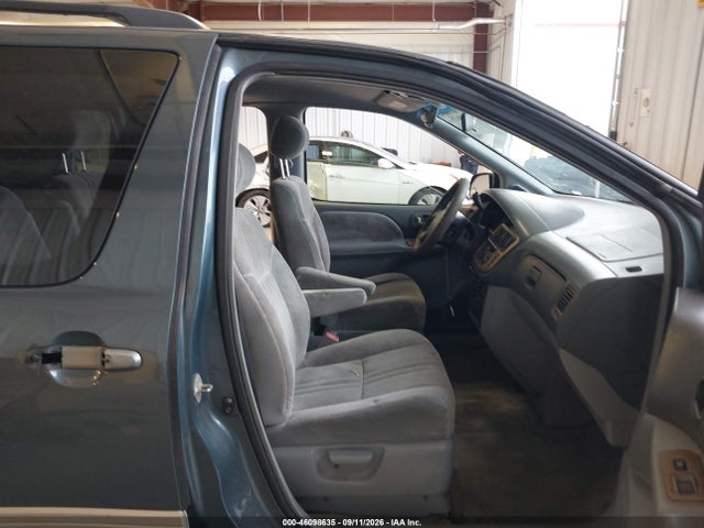 Продажа на аукционе авто 2000 Toyota Sienna Xle, vin: 4T3ZF13C5YU270625, номер лота: 46098635
