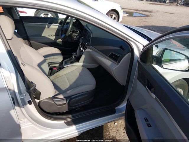 46098644 :رقم المزاد ، 5NPD74LF6KH469068 vin ، 2019 Hyundai Elantra Se مزاد بيع