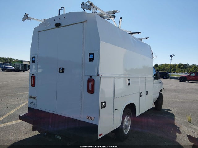 46098680 :رقم المزاد ، 1FDWE3FN7NDC36091 vin ، 2022 Ford E-350 Cutaway مزاد بيع