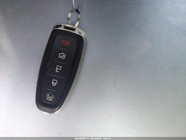 Продажа на аукционе авто 2017 Ford Escape Titanium, vin: 1FMCU9JDXHUE33137, номер лота: 46098714