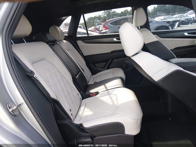 Продаж на аукціоні авто 2024 Volkswagen Atlas Cross Sport 2.0t Sel Premium R-line, vin: 1V2FE2CA7RC212786, номер лоту: 46098733