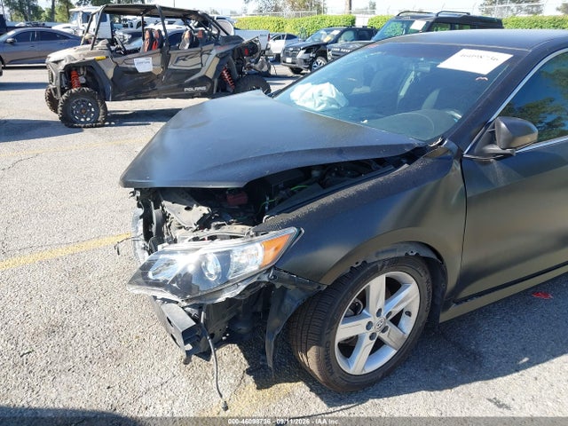 46098736 :رقم المزاد ، 4T1BF1FK6DU255817 vin ، 2013 Toyota Camry Se مزاد بيع