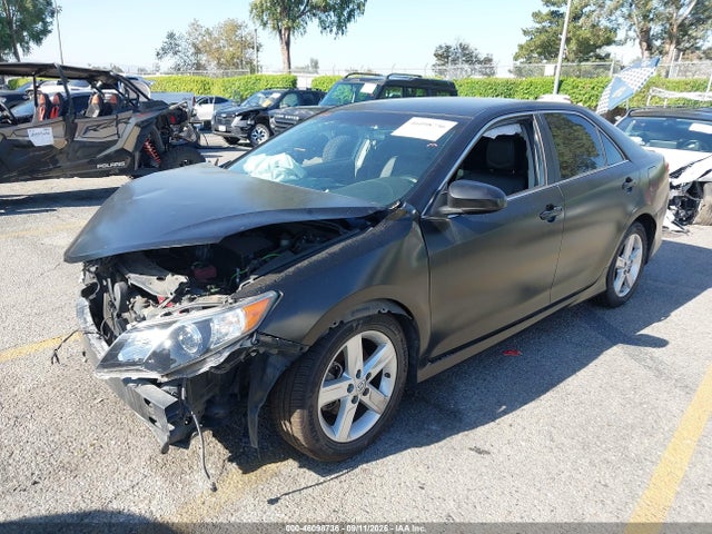 46098736 :رقم المزاد ، 4T1BF1FK6DU255817 vin ، 2013 Toyota Camry Se مزاد بيع