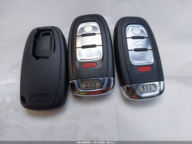 2012 Audi A5 2.0t Premium მანქანა იყიდება აუქციონზე, vin: WAULFAFH6CN004637, აუქციონის ნომერი: 46098804