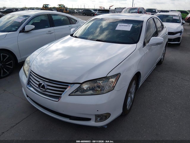 46098853 :رقم المزاد ، JTHBK1EG9B2422482 vin ، 2011 Lexus Es 350 مزاد بيع