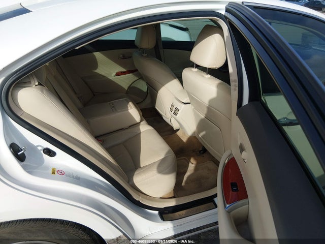 46098853 :رقم المزاد ، JTHBK1EG9B2422482 vin ، 2011 Lexus Es 350 مزاد بيع