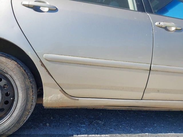 46098880 :رقم المزاد ، 1NXBR32E84Z242747 vin ، 2004 Toyota Corolla Le مزاد بيع
