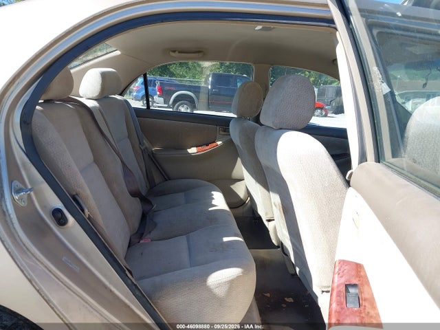 46098880 :رقم المزاد ، 1NXBR32E84Z242747 vin ، 2004 Toyota Corolla Le مزاد بيع